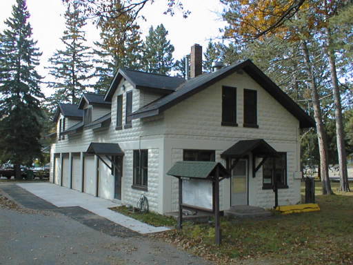 Lake Tomahawk Office Building