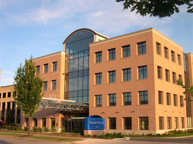 Front building image of 4 story Summit Place business center in the City of West Allis